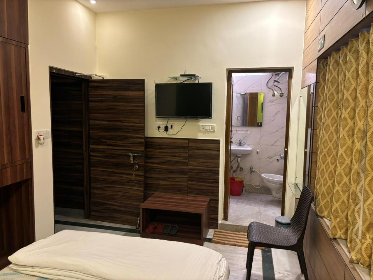 Om Sai Villa Guesthouse Kalkata Exteriér fotografie