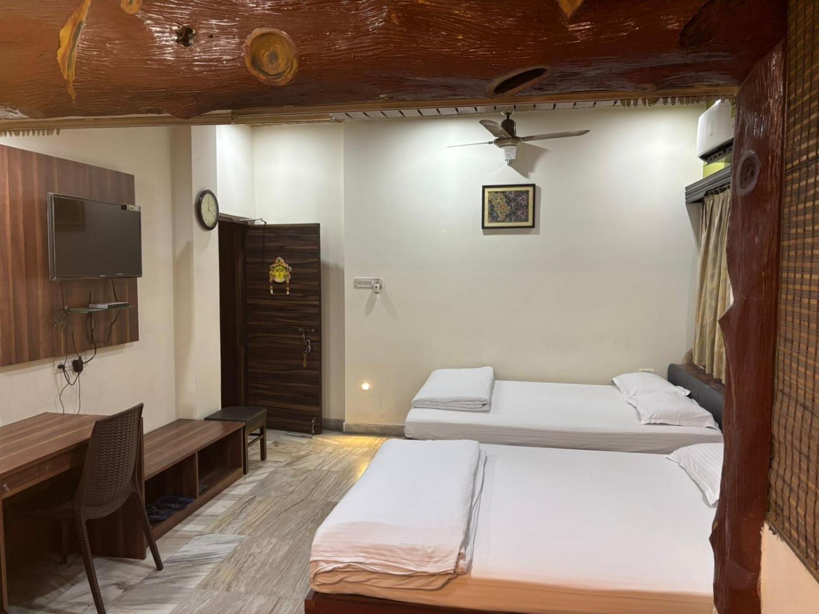 Om Sai Villa Guesthouse Kalkata Exteriér fotografie