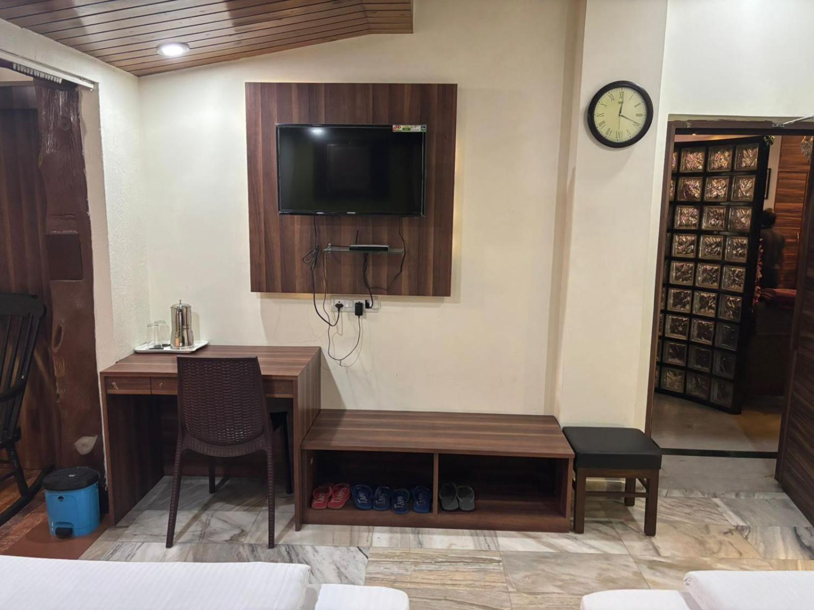 Om Sai Villa Guesthouse Kalkata Exteriér fotografie