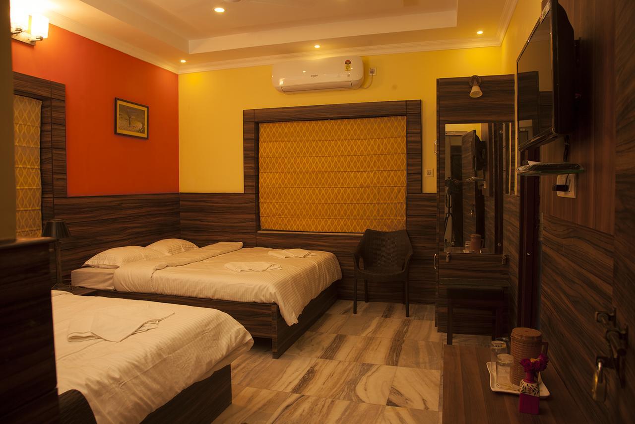 Om Sai Villa Guesthouse Kalkata Exteriér fotografie