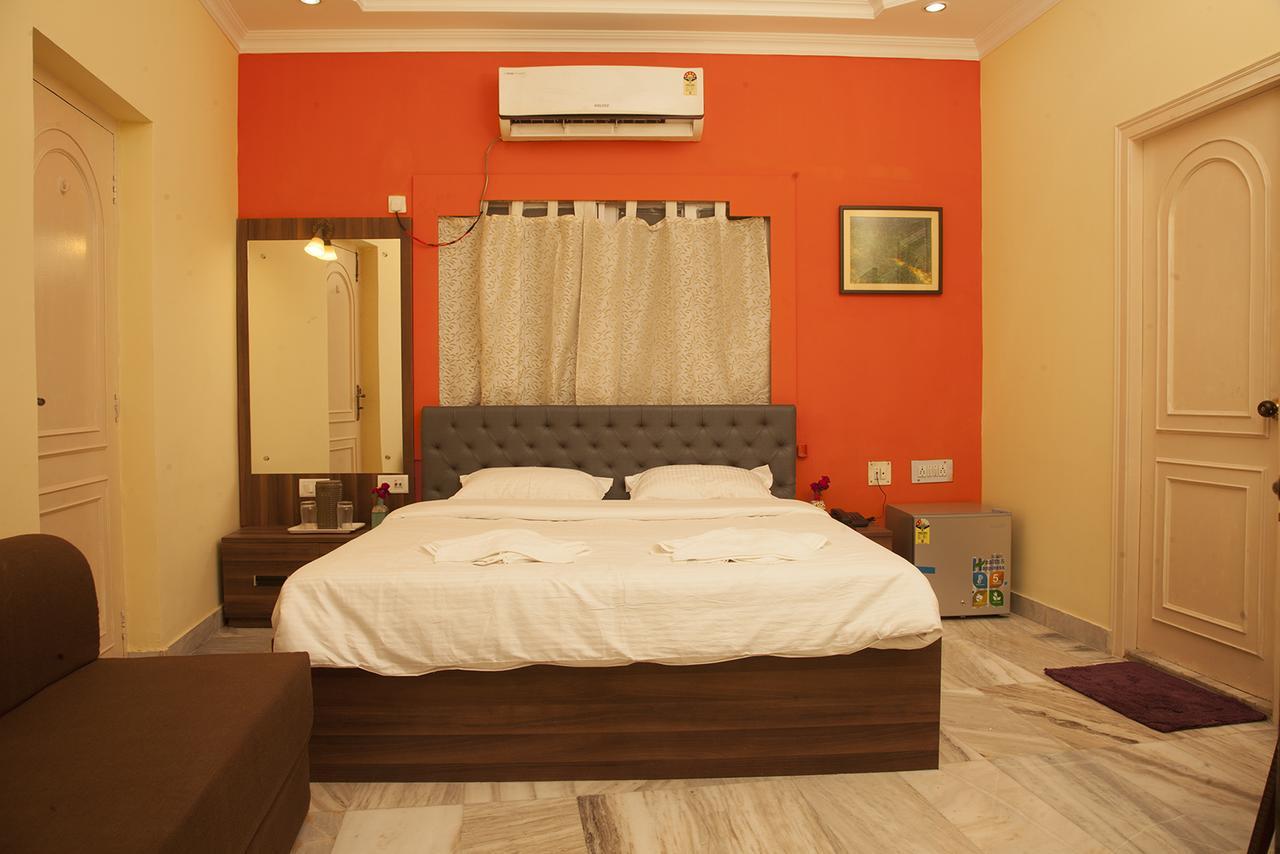 Om Sai Villa Guesthouse Kalkata Exteriér fotografie