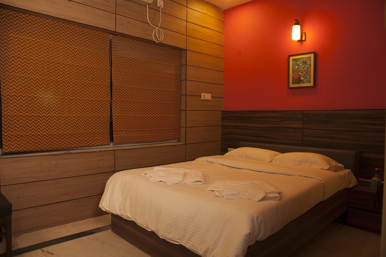 Om Sai Villa Guesthouse Kalkata Exteriér fotografie